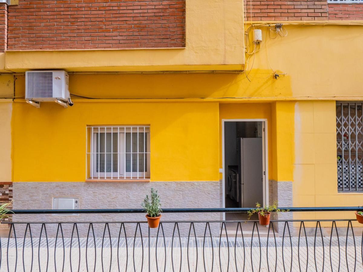 Cubo's Urban Studio Turisbelen Malaga Bagian luar foto