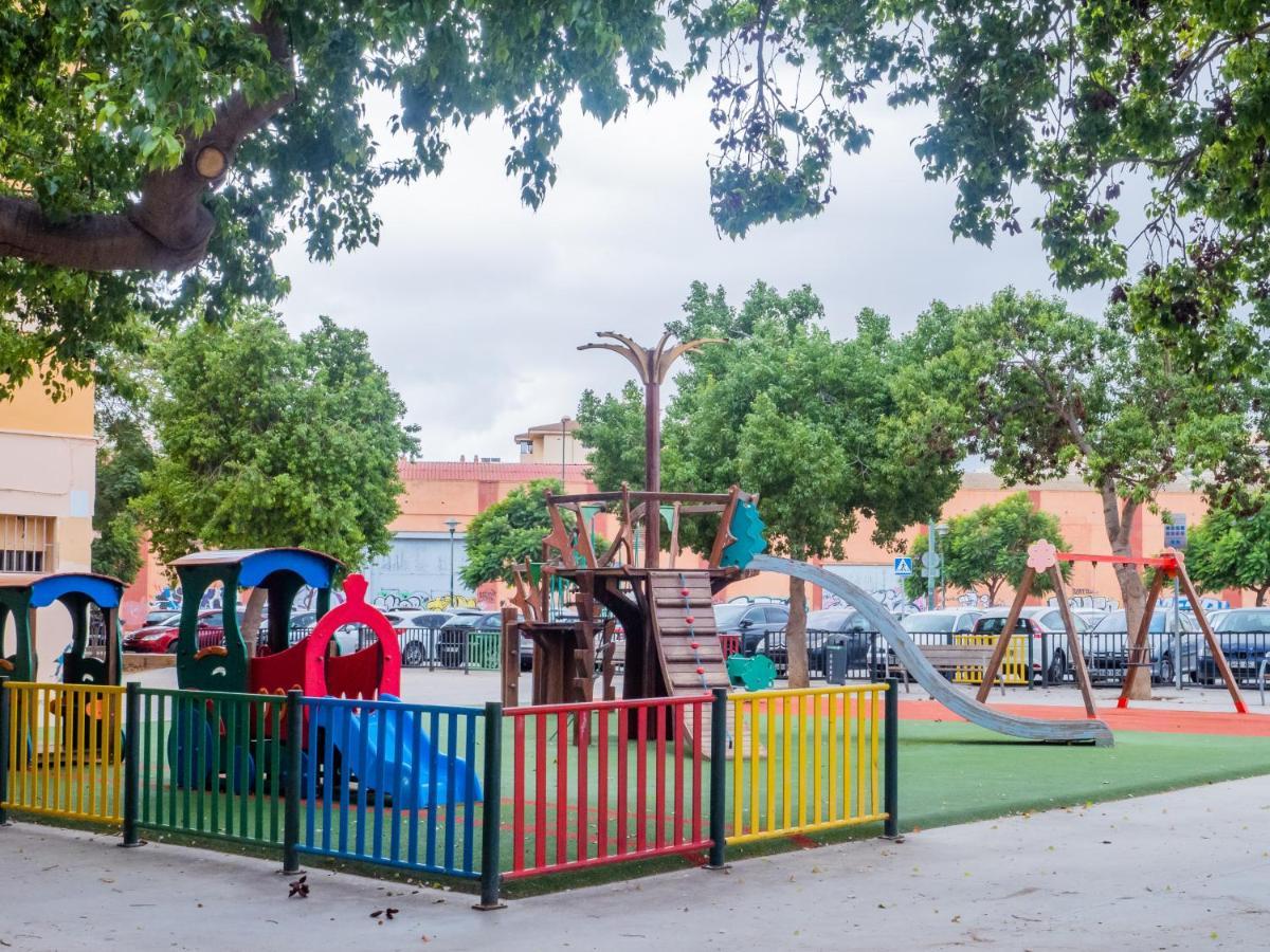 Cubo's Urban Studio Turisbelen Malaga Bagian luar foto